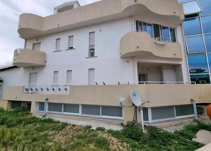 Oltremare Giovino Frühstückspension