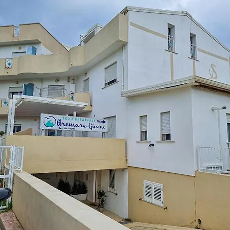 Oltremare Giovino לינה וארוחת בוקר